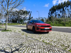 Opel Astra Sports Tourer Electric: Primeiro contacto thumbnail